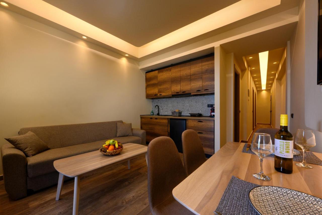 Seven Keys Luxury Suites Achílleion Buitenkant foto