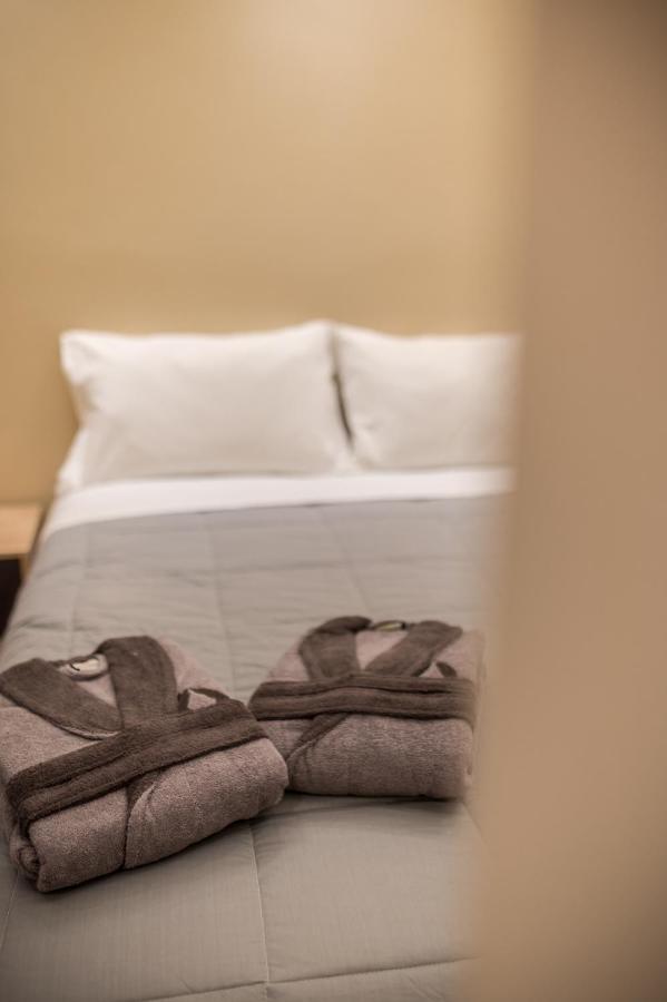 Seven Keys Luxury Suites Achílleion Buitenkant foto