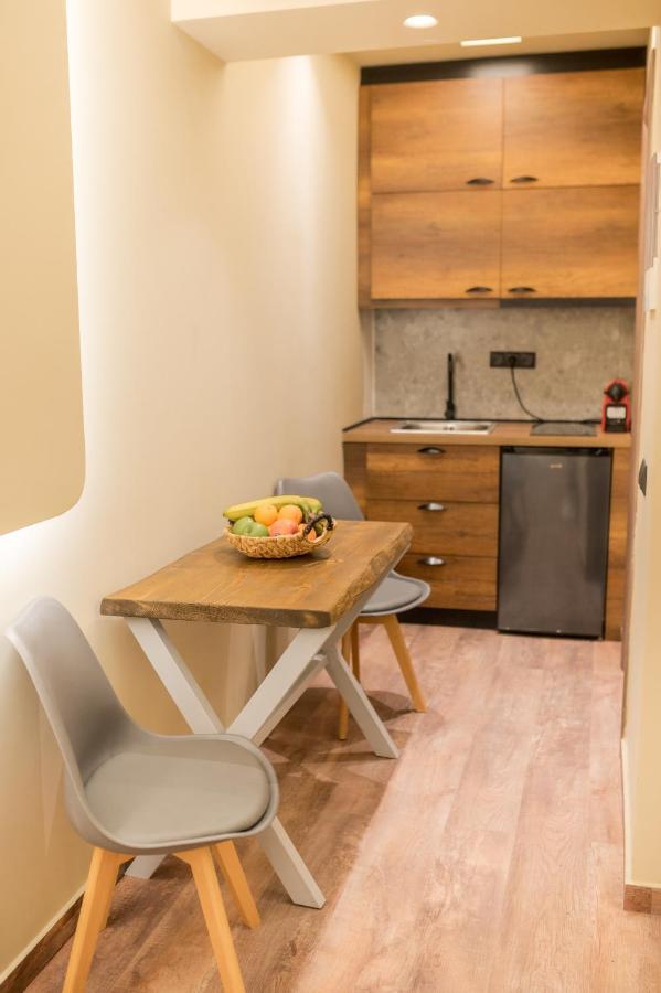 Seven Keys Luxury Suites Achílleion Buitenkant foto